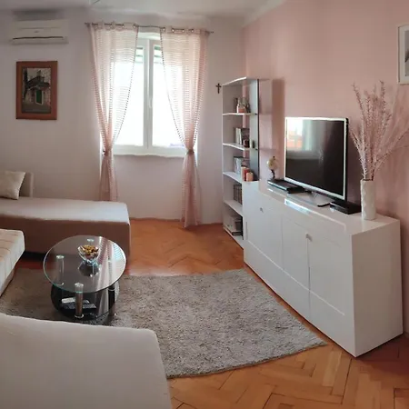 Appartement Apartman Gabi Split
